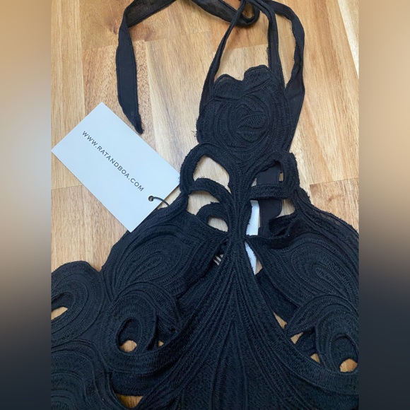 Rat And Boa Black Cut Out Lace Halter Dress Womens Small NWT - Picture 4 of 9